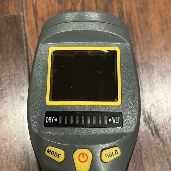 General Tools MM8 Pinless LCD Moisture Meter with Tricolor Bar Graph - Picture 2 of 6